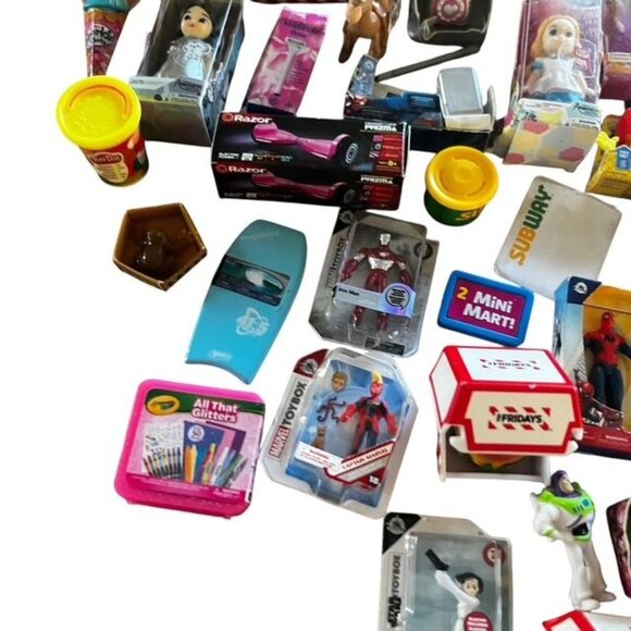 Mini Brands Large Lot Mixed Pieces - Picture 9 of 13